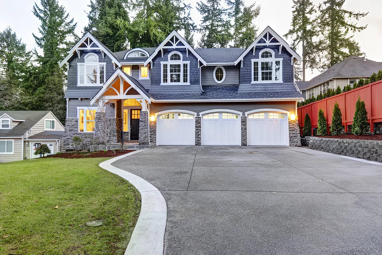 Home transformation after repainting by an exterior painter in Creston, CA